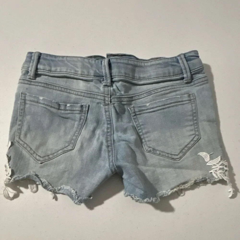 Mudd Girls Light Wash Blue Denim Cut-Off Shorts: Size 12 Stretch Lace Pockets